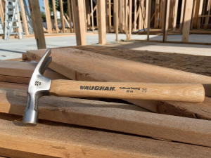 Vaughan 22 oz California Framing Hammer